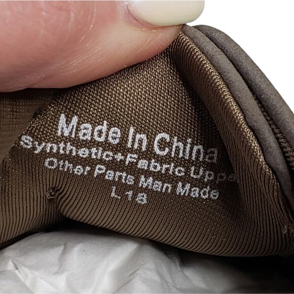 TROTTERS Womens 11M Joy Slip-On Sneaker in Taupe Leather NEW - Picture 9 of 12